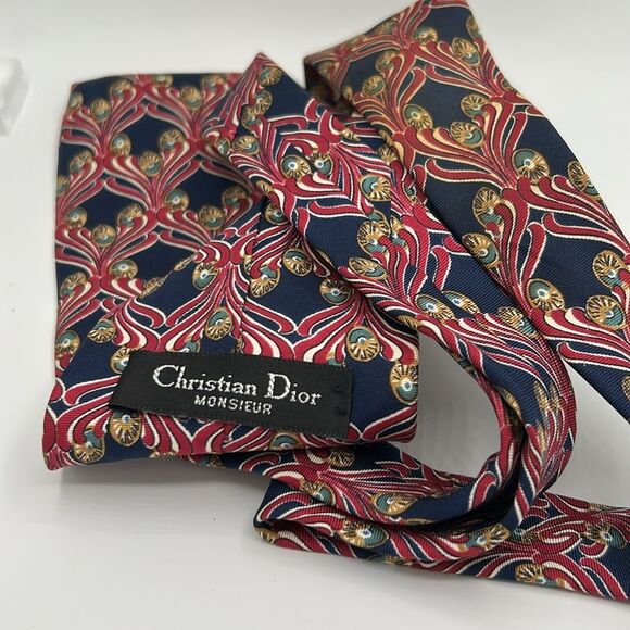 Dior Monsieur Red and Blue Silk Tie with Geometric Pattern - Picture 2 of 5
